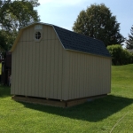 Elkhorn WI Barn shed with 14" octagon window